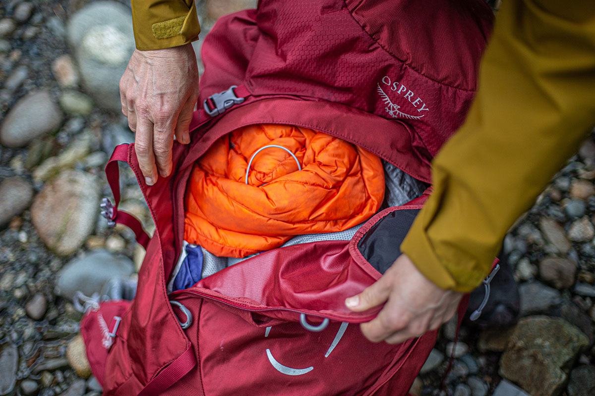 Osprey Ariel 65 backpacking pack (accessing main compartment)